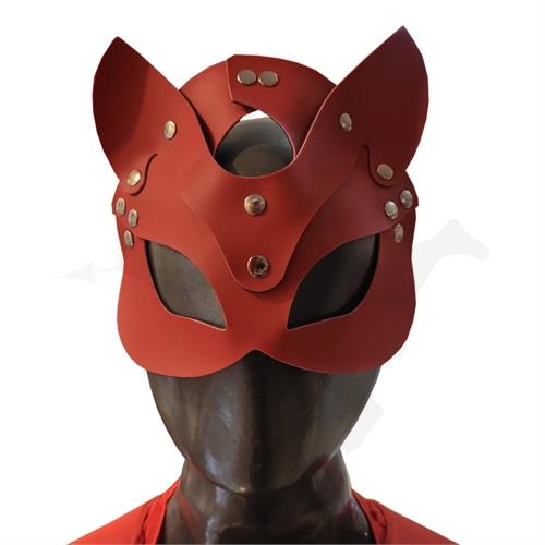Mascara roja con orejas roja